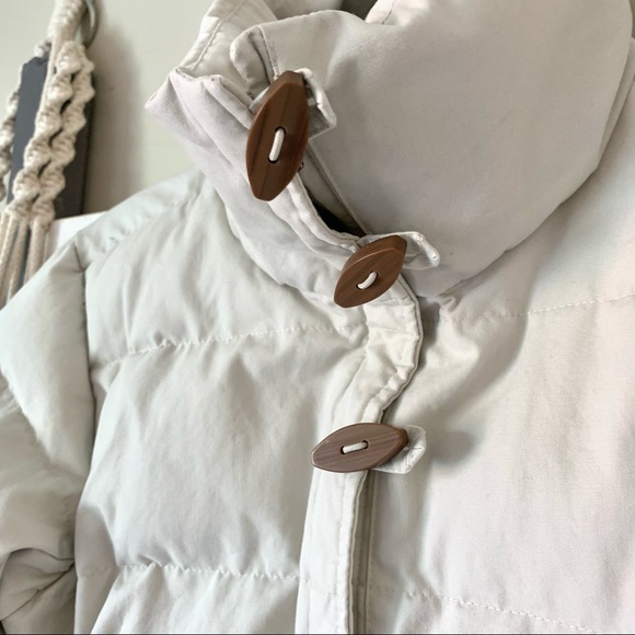 Patagonia Women's Toggle Down puffer Jacket - Picture 2 of 9